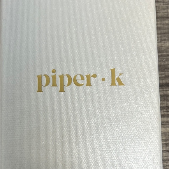 Piper K | Starfish Earrings with Freshwater Pearls - Picture 3 of 7